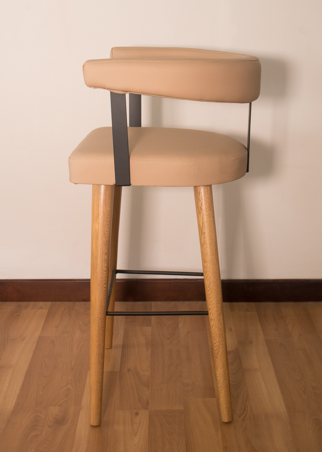 Silla de barra Essenza
