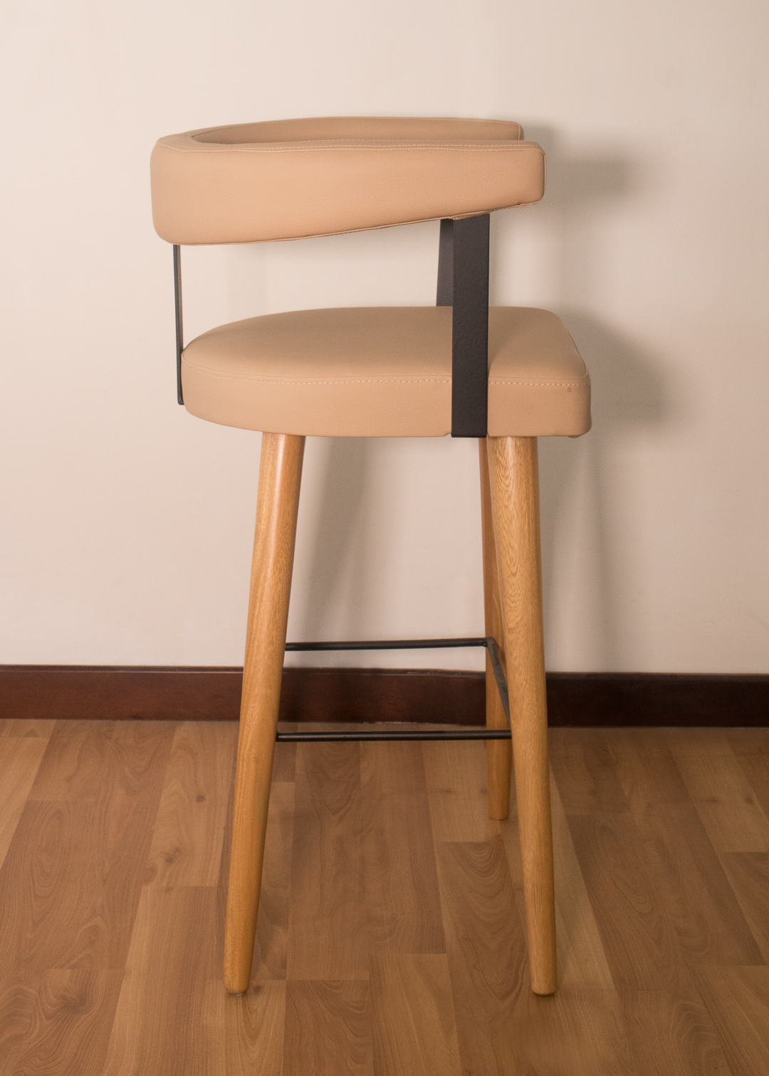 Silla de barra Essenza