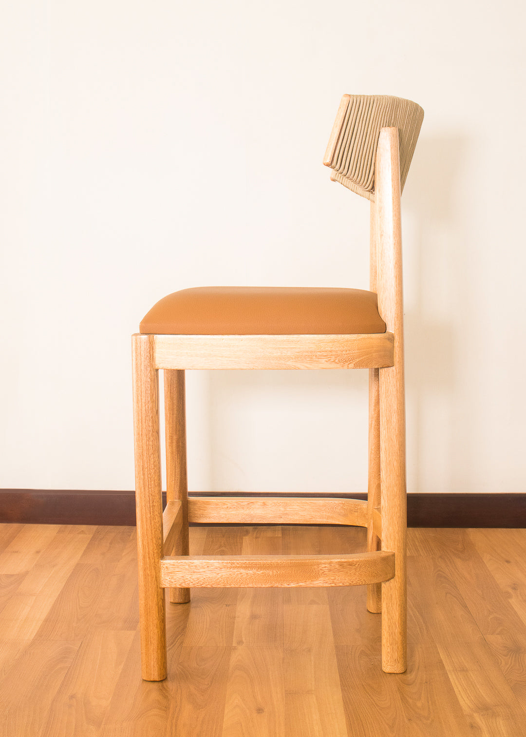 Silla de barra Nuez