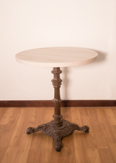 Mesa Acanta